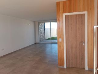 Foto 9 de Duplex de 3 dormitorios en Nobu Town en Alquiler
