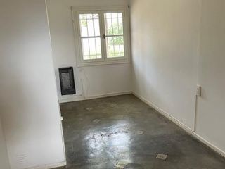 Foto 8 de Casa en  Alquiler - Hermosa propiedad con añosos árboles y amplio jardín