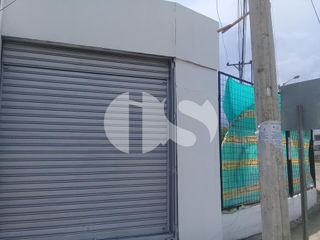 Foto 7 de RENTA DE  LOCAL EN PORTOVIEJO AV 5 DE JUNIO