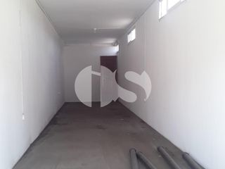 Foto 2 de RENTA DE  LOCAL EN PORTOVIEJO AV 5 DE JUNIO