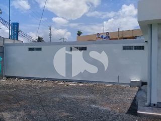 Foto 4 de RENTA DE  LOCAL EN PORTOVIEJO AV 5 DE JUNIO