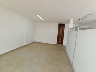 Foto 1 de Quicentro oficina  en Renta, 32 m2 1 ambiente