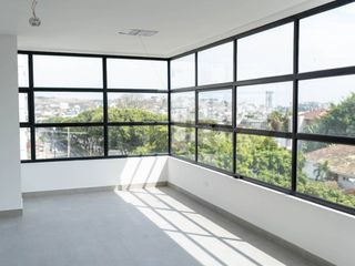 Foto 5 de Ejor. Oficina en venta en Ceibos, elegancia y ubicación premium