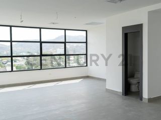 Foto 8 de Ejor. Oficina en venta en Ceibos, elegancia y ubicación premium