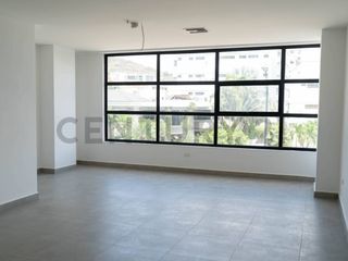 Foto 10 de Ejor. Impulsa tu negocio desde lo más alto: oficina en venta en Ceibos