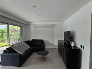 Foto 7 de Venta y Alquiler Casa en barrio cerrado Los Castaños Nordelta