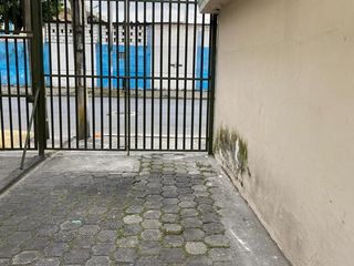 Foto 2 de VENTA DE CASA RENTERA, SUR DE GQUIL, ESQUINERA, AV. PRINCIPAL (EO)