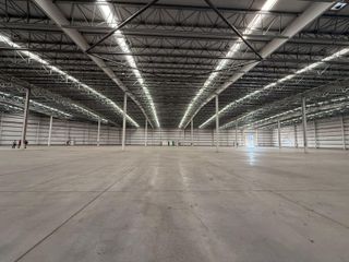 Foto 1 de galpon deposito 8800 m2 en  LA PLATA, NAVE INDUSTRIAL TRIPLE A ALQUILA O VENDE