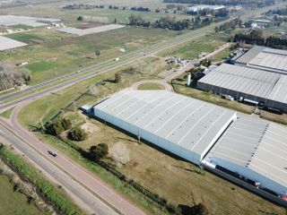 Foto 12 de galpon deposito 8800 m2 en  LA PLATA, NAVE INDUSTRIAL TRIPLE A ALQUILA O VENDE