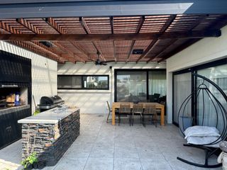 Foto 8 de ALQUILER DE CASA SANTA ELENA CON PISCINA
