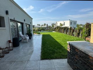 Foto 7 de ALQUILER DE CASA SANTA ELENA CON PISCINA