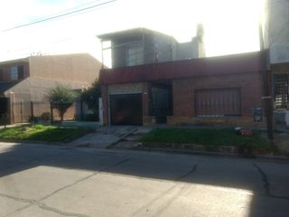 Foto 2 de Alquiler Ph 4 Ambientes en Moron Sur