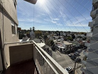 Foto 11 de Departamento en  Venta 2 amb. al Frente c/ balcon - Apto Credito