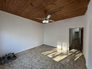 Foto 8 de Casa de 3 dormitorios en Av. Balloffet al 300
