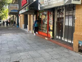 Foto 4 de Local en  Alvarez Thomas  al 1600