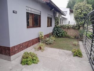 Foto 2 de Casa tres ambientes. Apto Credito. Permuta.