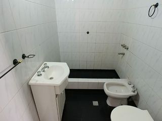 Foto 7 de Departamento Tipo Casa en alquiler en Lanus Este