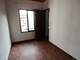 Foto 5 de Departamento Tipo Casa en alquiler en Lanus Este