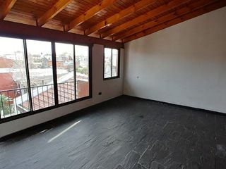 Foto 10 de Departamento Tipo Casa en alquiler en Lanus Este