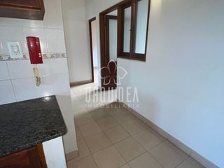 Foto 7 de Departamento en alquiler de 2 dormitorios c/ cochera en Tres Cerritos