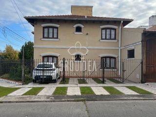 Foto 2 de Departamento en alquiler de 2 dormitorios c/ cochera en Tres Cerritos