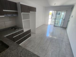 Foto 5 de ALQUILO DEPTO 1 DORMITORIO $400.000+ $15.000 DE EXPENSAS. ZONA 5 ESQUINAS