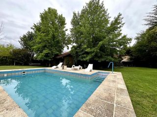 Foto 2 de ALQUILER CASA CATEGORIA, CHACRAS DE CORIA (BÂ° WILRRY) PISCINA 4 DORM 3 BÃ COCH. IMPECABLE