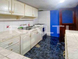 Foto 2 de Se Vende Casa Rentera con Gran Potencial en Sector Mena 2