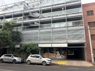 Foto 6 de Cochera y baulera en venta en General Paz