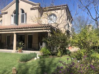 Foto 3 de VENTA CASA BARRIO LA LEGUA 400 M2 PILAR