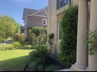 Foto 27 de VENTA CASA BARRIO LA LEGUA 400 M2 PILAR