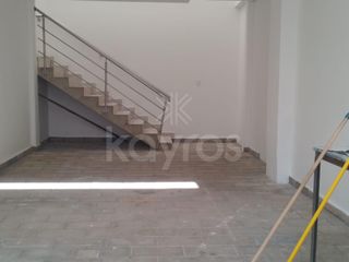 Foto 5 de Venta de local con apartamento en Planeta Rica: 4 habitaciones, garaje, terraza, estudio y espacio para tu propio negocio