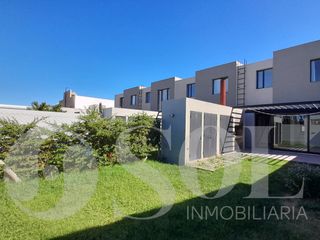 Foto 19 de En alquiler excelente dúplex 2 dormitorios B° Ayres del Valle en Cipolletti
