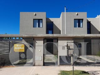 Foto 1 de En alquiler excelente dúplex 2 dormitorios B° Ayres del Valle en Cipolletti