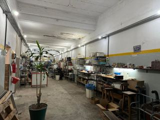 Foto 1 de Local comercial en Saavedra 228 m2 aprox - Pinto 4600