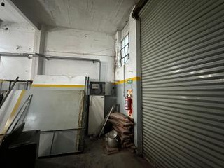 Foto 4 de Local comercial en Saavedra 228 m2 aprox - Pinto 4600