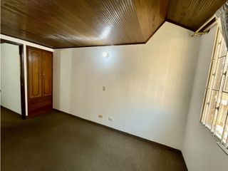 Foto 11 de CASA PARA VENTA EN BOGOTA, D. C.
