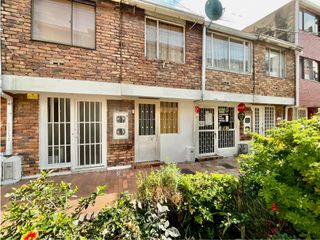 Foto 1 de CASA PARA VENTA EN BOGOTA, D. C.