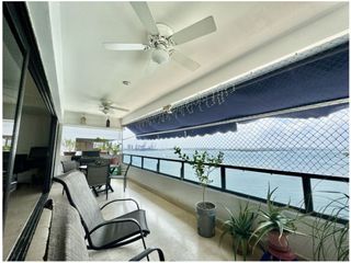 Foto 2 de Apartamento Bocagrande sobre la bahia