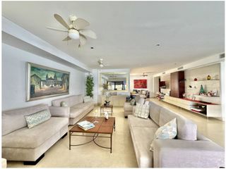 Foto 4 de Apartamento Bocagrande sobre la bahia