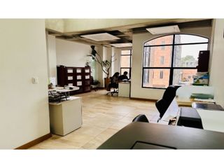 Foto 4 de VENDO EDIFICIO CON BODEGA EN PRADO VERANIEGO