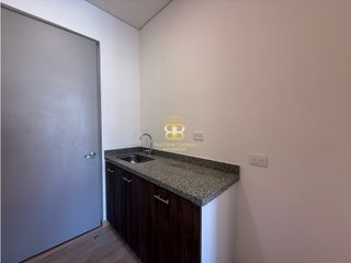 Foto 11 de SE VENDE APARTAESTUDIO EN LA CASTELLANA PARA ESTRENAR