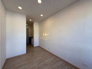 Foto 8 de SE VENDE APARTAESTUDIO EN LA CASTELLANA PARA ESTRENAR