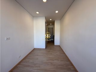 Foto 6 de SE VENDE APARTAESTUDIO EN LA CASTELLANA PARA ESTRENAR