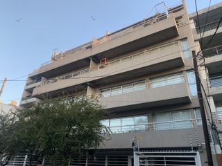 Foto 1 de DEPARTAMENTO 2 AMBIENTES VENTA