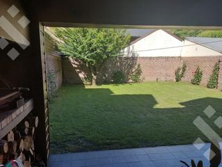 Foto 7 de Venta Casa 4 dormitorios-Coronel Diaz-San Martin de los Andes