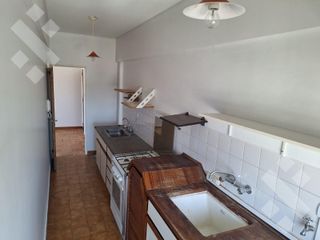 Foto 6 de Alquiler Dpto 2 dormi   cochera - San Martin al 700 - Cipolletti