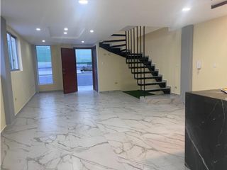 Foto 2 de Norte de Quito, Casa en Renta, 110m2, 3 Habitaciones