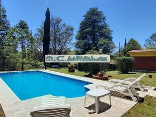 Foto 2 de AT120. ICHO CRUZ, GRAN CASA CON AMPLISIMO PARQUE Y PILETA (6 PAX)