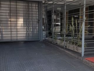 Foto 1 de Cocheracubierta  en venta ubicado en Flores